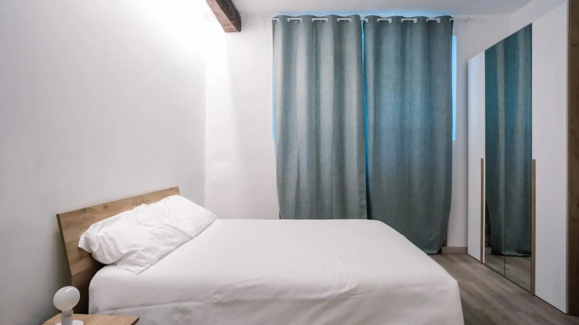 Flora Inn, Scotti'S House - Due Passi In Centro Bergamo Italien