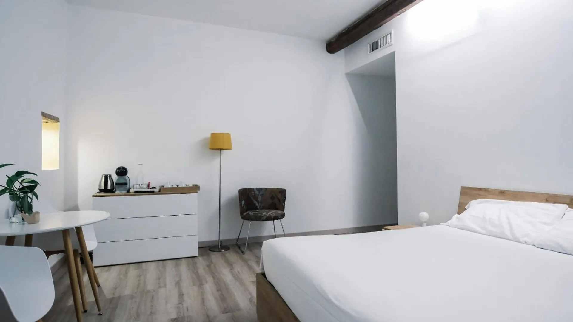 Guest house Flora Inn, Scotti'S House - Due Passi In Centro Bergamo