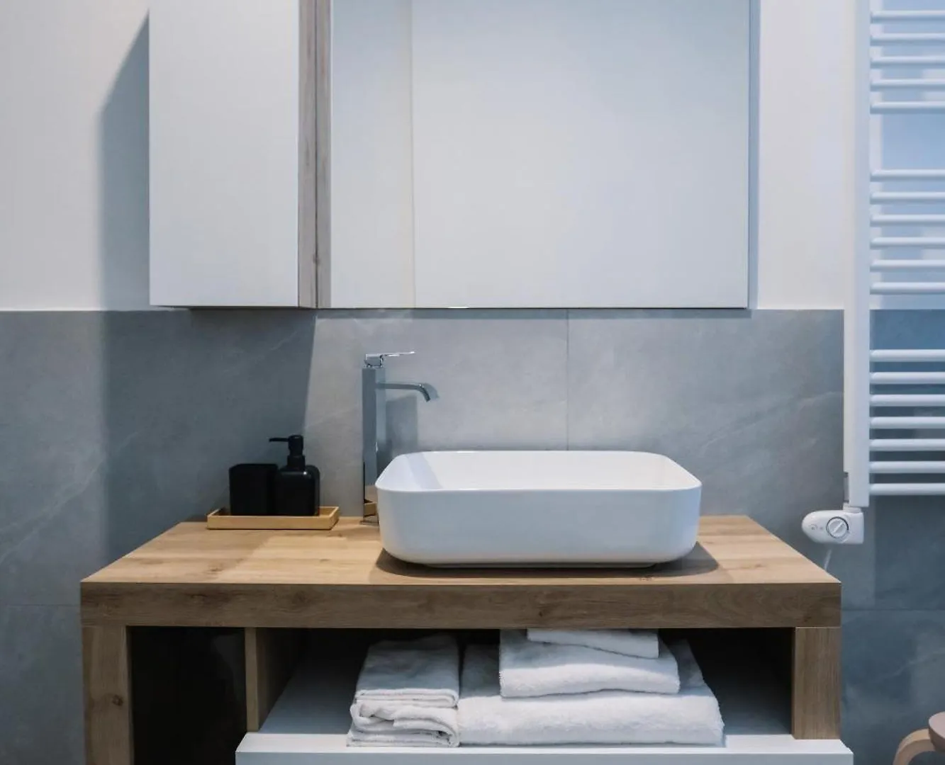 Flora Inn, Scotti'S House - Due Passi In Centro Bergamo Guest house