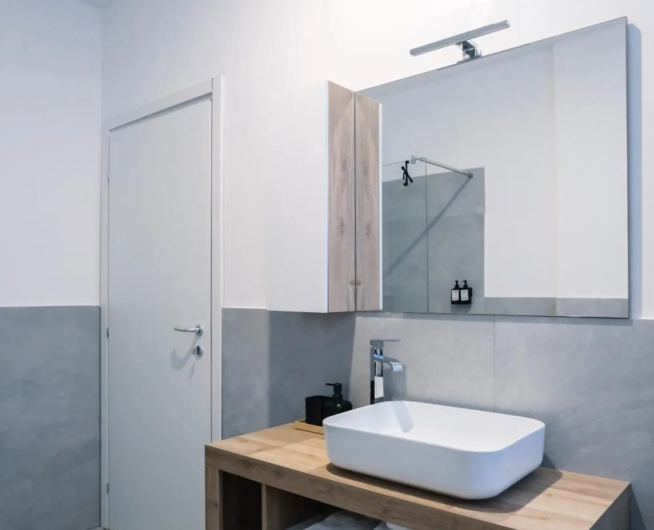 Flora Inn, Scotti'S House - Due Passi In Centro Bergamo Italy