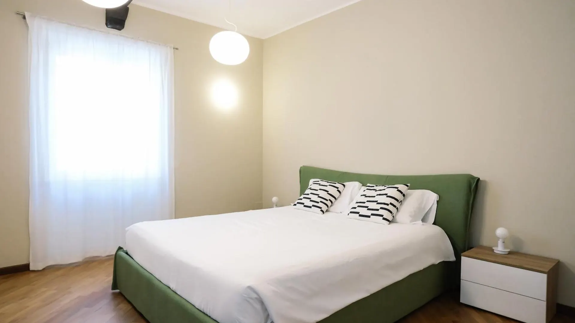 Flora Inn, Scotti'S House - Due Passi In Centro Bergamo